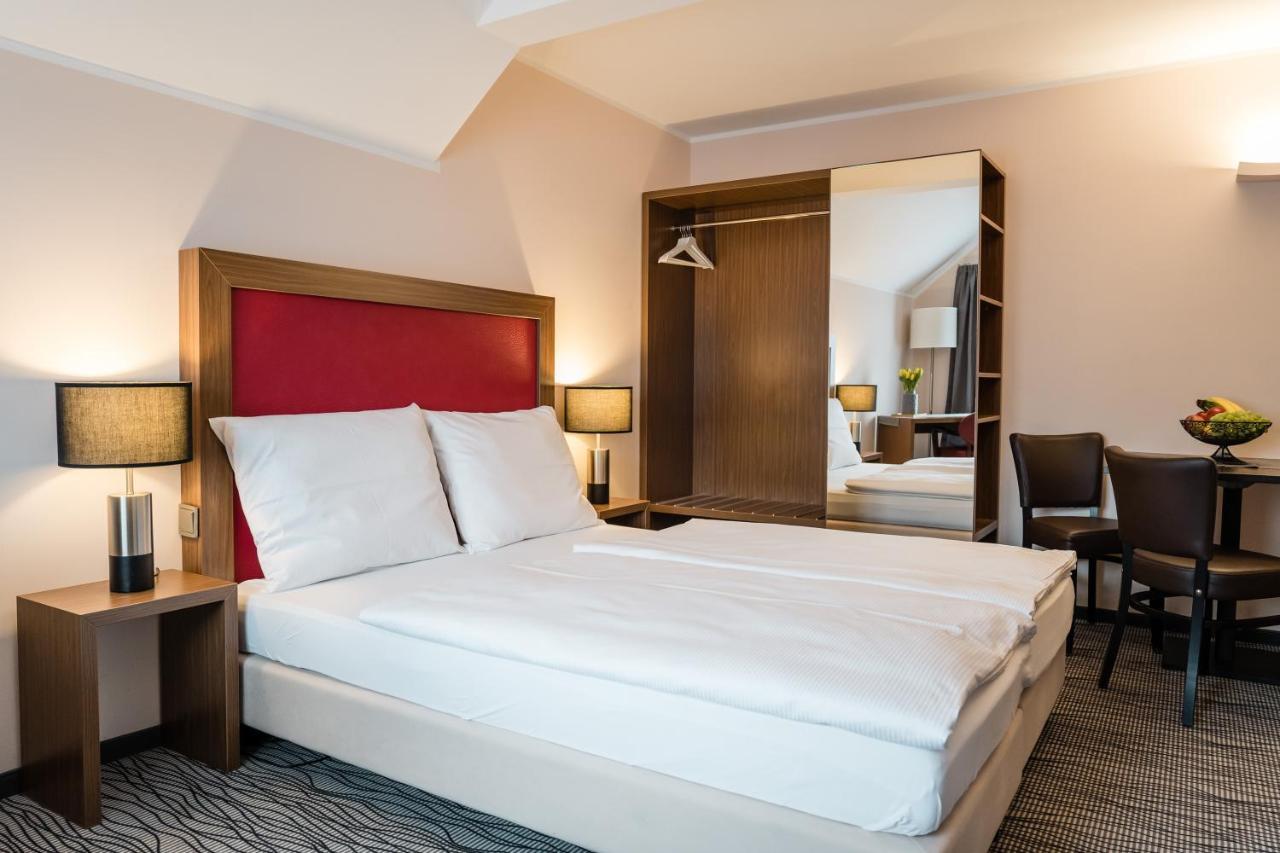 Point Hotel Apartments And Rooms Дрезден Экстерьер фото